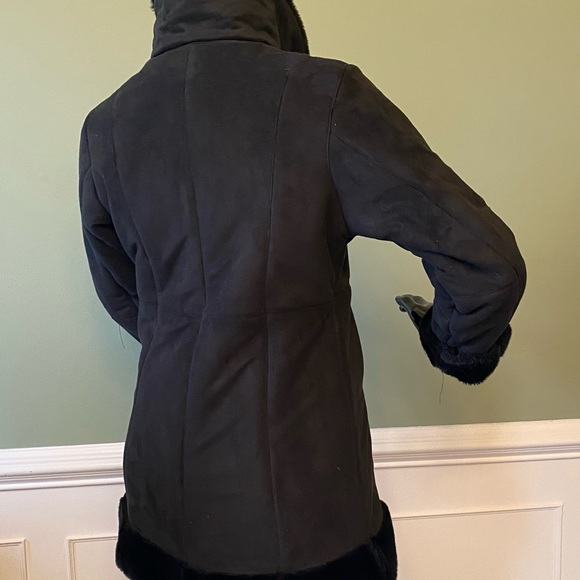 ZLC Collections Black Winter Coat/Faux Leather & Fur - Picture 4 of 6